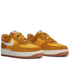 Womans Air Force ‘University Gold Gum’